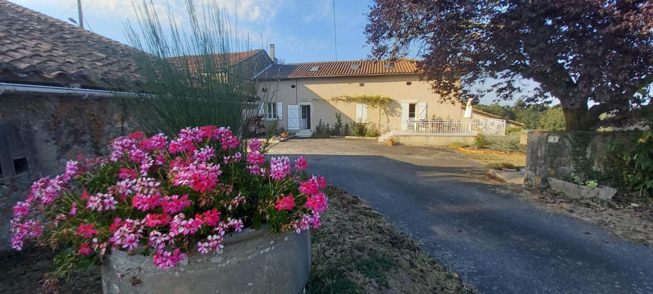 La Mesange Bleue Bed and Breakfast Ecuras Εξωτερικό φωτογραφία